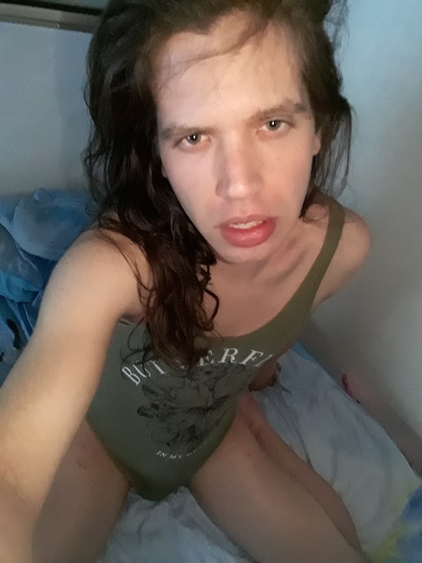 Lovelylilush (50/100)