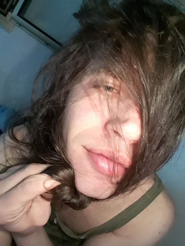 Lovelylilush (51/100)