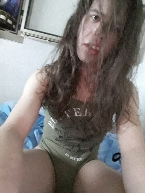 Lovelylilush (61/100)