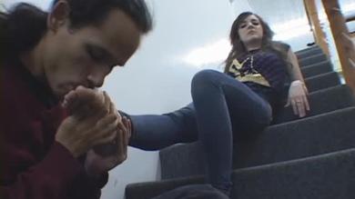 Lovely Jenna gets good foot massage
