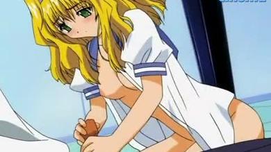 Hentai schoolgirl gets pussy fingered