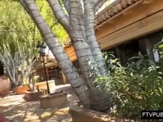 Gordinho batendo punheta.