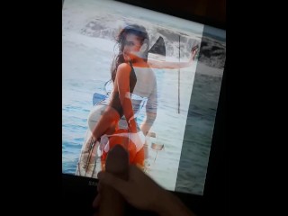 White Housewife Fucking With Two BBC And Creampied