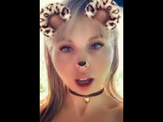 Glamour babe fucking in black crotchless nylons