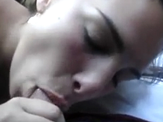 Horny amateur girlfriend gives blowjob in the car