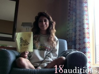 whit girl still sucking