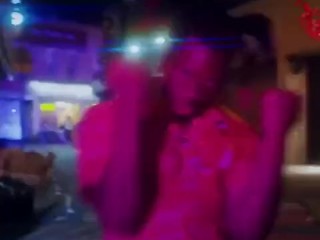 Bi Guy Gets Some Head